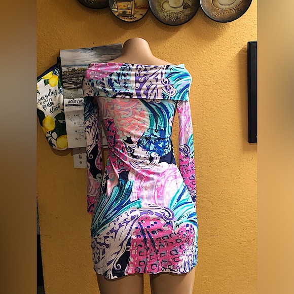 Lilly Pulitzer - Picture 2 of 5